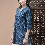 Women Cotton Blue Geometric Print Tunic